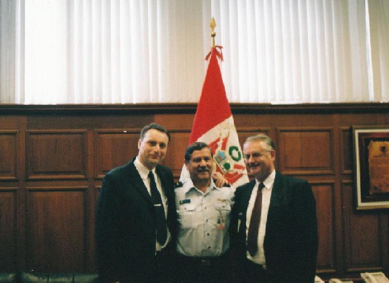 peru1.JPG - Chief of Airbase at Las Palmas - training unit of FAP