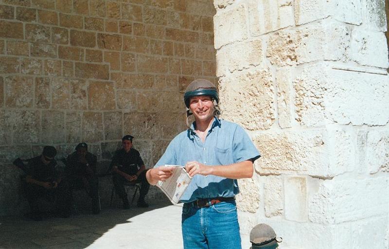 israel1.JPG - Studium deníku M´aariv