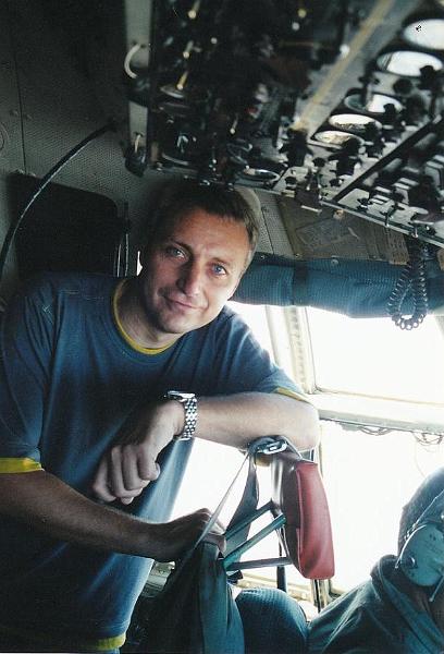 jemen5.JPG - Flying by YAF C-130 Hercules - pilots cockpit